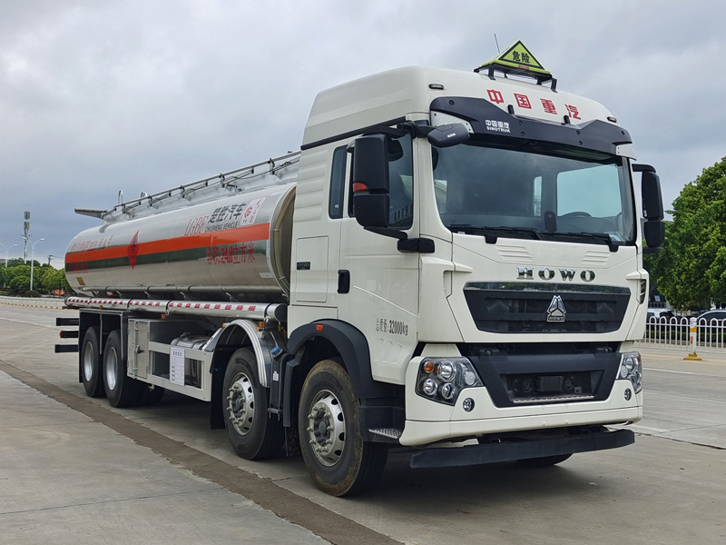 鋁合金運(yùn)油車，運(yùn)油車廠家，楚勝汽車集團(tuán)